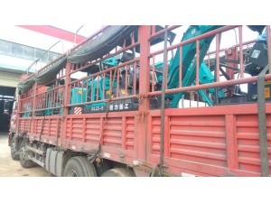 挖掘機(jī)再發(fā)一車 新廠房建設(shè)順利