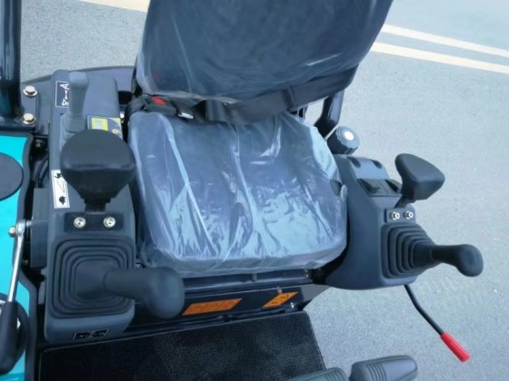 DL20U微型液壓挖掘機--熱銷農(nóng)用機型