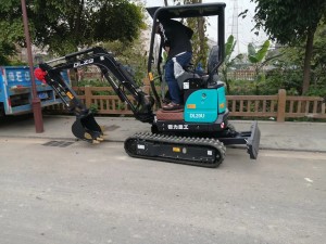 DL20U無尾型挖掘機(jī)到貨