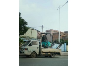 小白車到貨了，這是你的挖掘機(jī)嗎