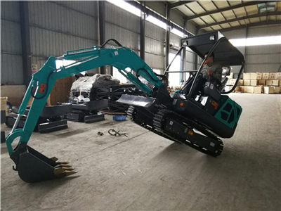 最早時期的小型挖掘機(jī)